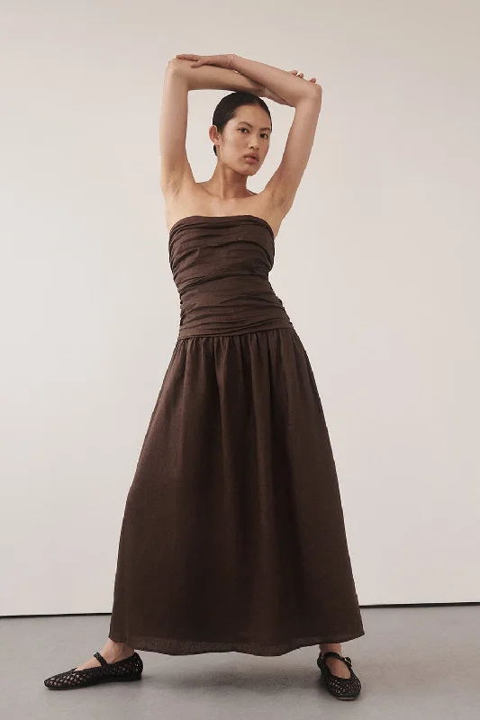 Style Without Limits CATANIA BITTER CHOC LINEN STRAPLESS MIDI DRESS Feminine Elegant