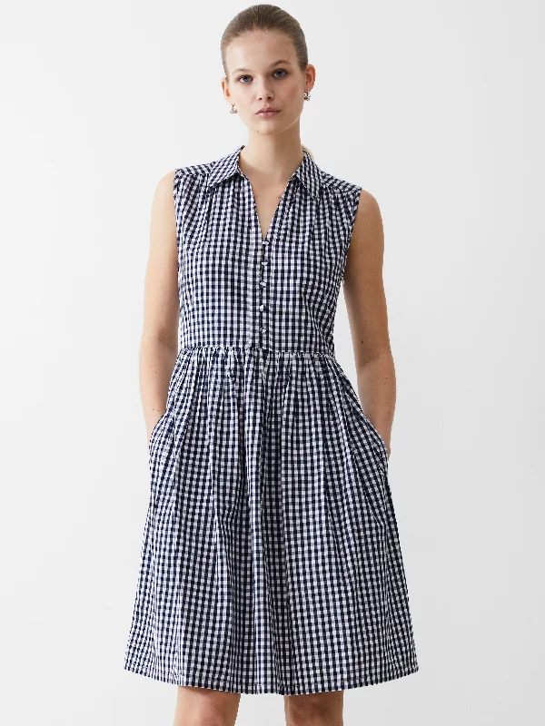 Sophisticated Style Offers Sleeveless Gingham Smock Dress Casual Weekend Relaxed Style