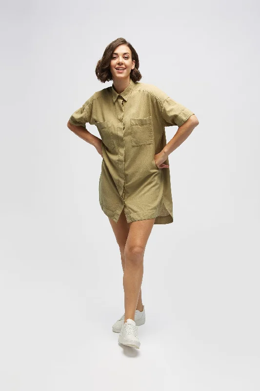 Style Upgrade PATCH POCKET SHIRT DRESS Classic Charm